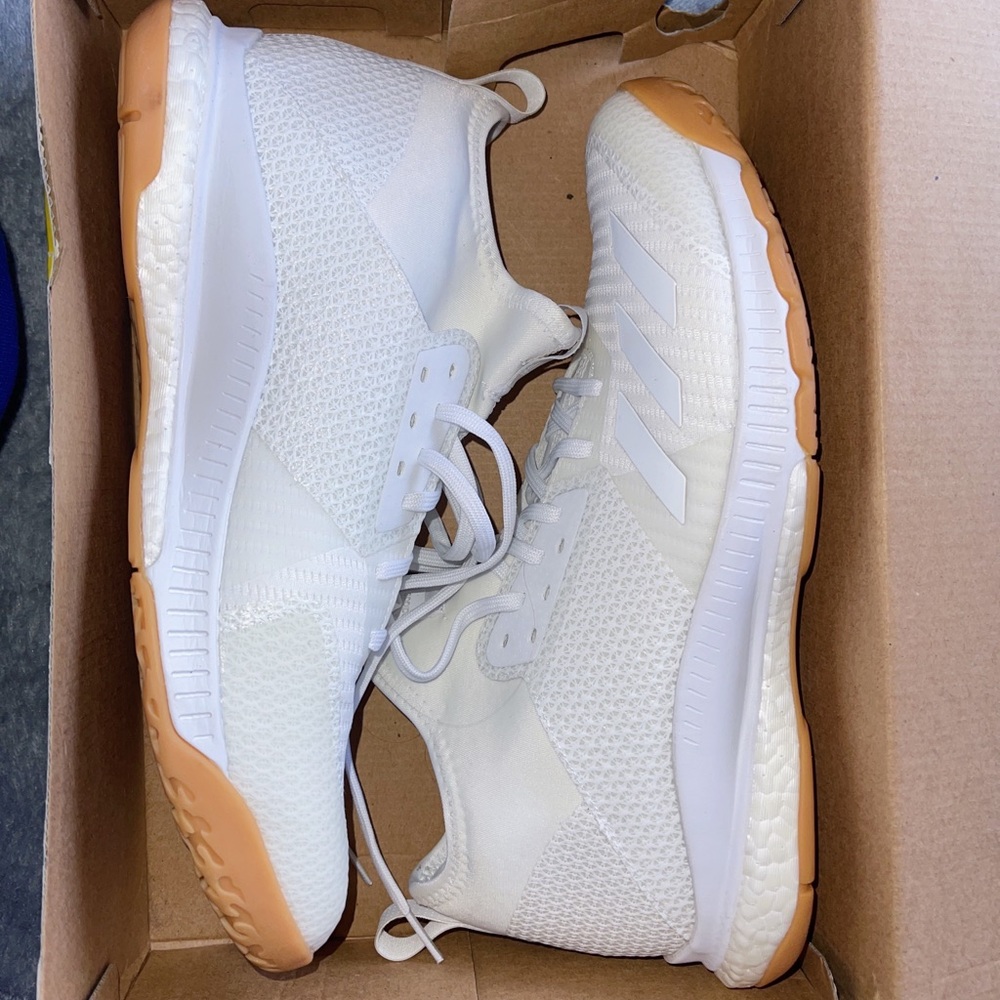 Crazyflight x 3 Mid Volleyball shoes‼️